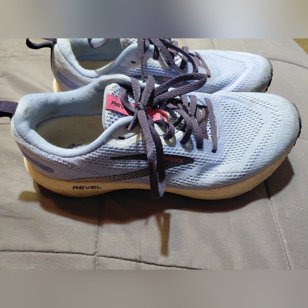 Brooks Revel 6 Women’s Sneakers Shoes Blue  Black Size 10 Walking Running